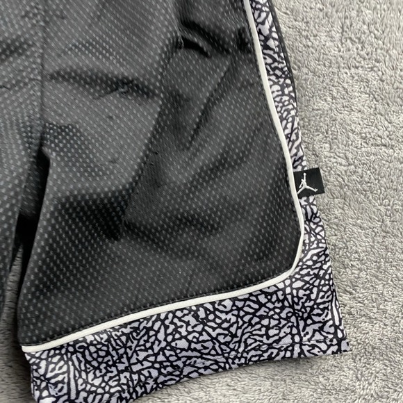 Jordan Black Cement Shorts Jersey Kids Youth XS White Gray Dri-Fit - Picture 11 of 13